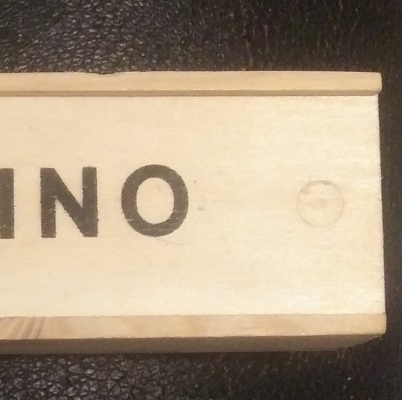 MINI TRAVEL DOMINO SET - Picture 6 of 12